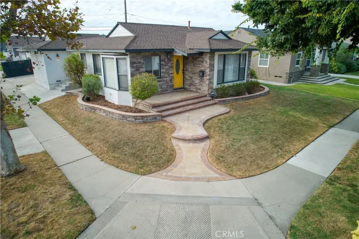 4501 Nipomo Avenue, Lakewood, California 90713