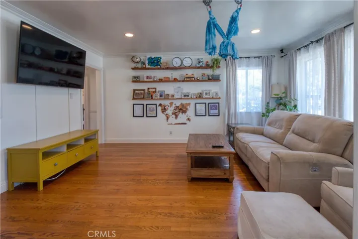 4501 Nipomo Avenue, Lakewood, California 90713