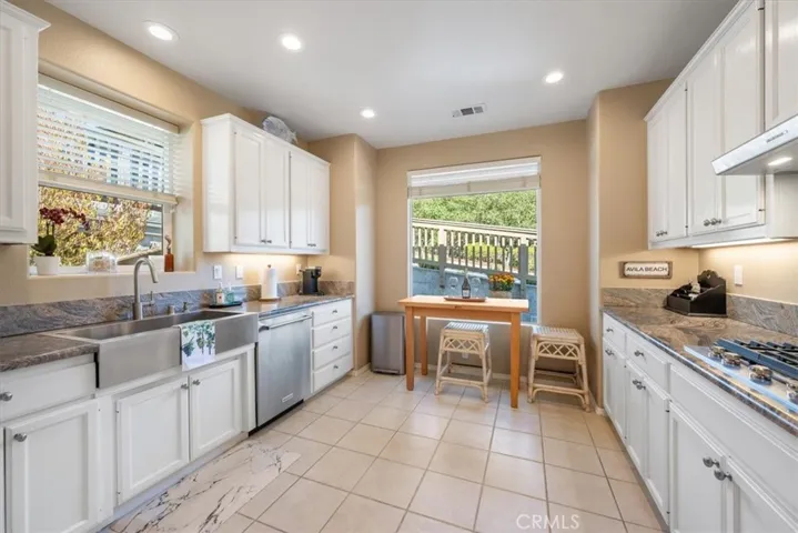 6287 Kestrel Lane, Avila Beach, California 93424