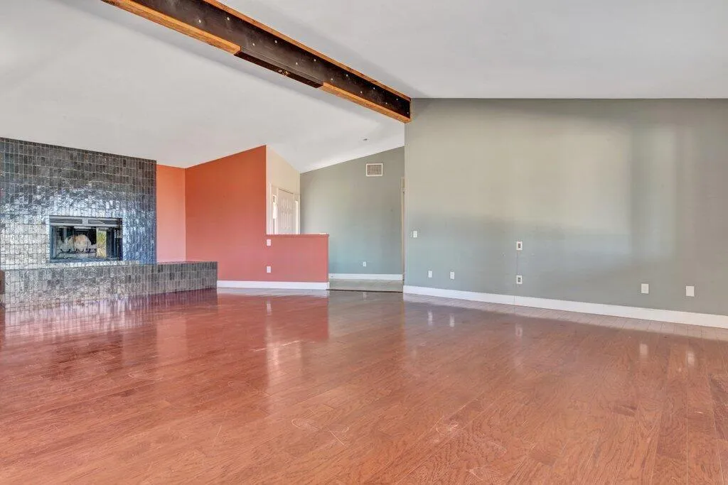 7084 Mount Lassen Avenue, Joshua Tree, California 92252 home-pic-4