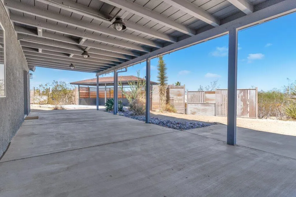 7084 Mount Lassen Avenue, Joshua Tree, California 92252 home-pic-16