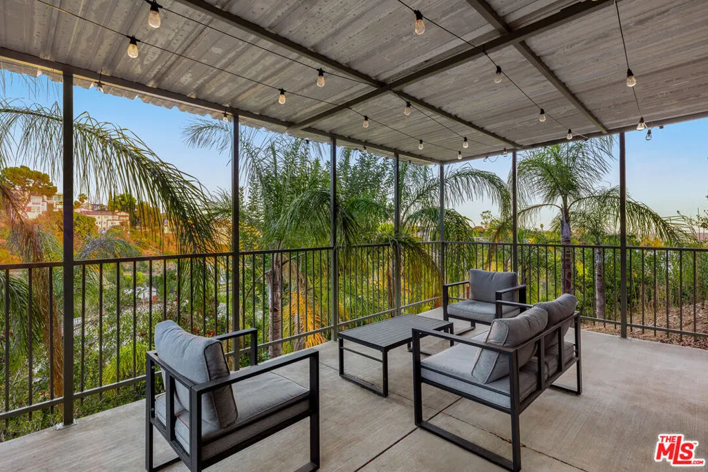 2738 Rinconia Drive, Los Angeles, California 90068 home-pic-51
