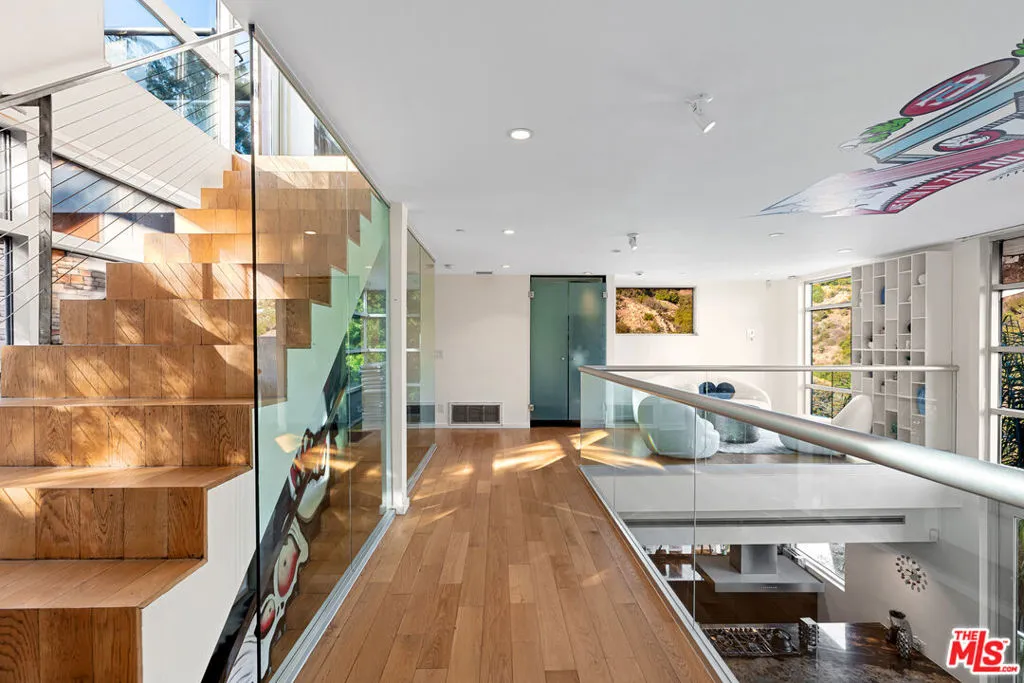 2738 Rinconia Drive, Los Angeles, California 90068 home-pic-34