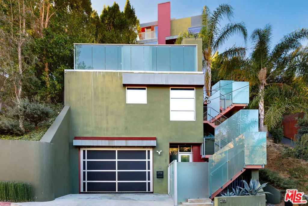 2738 Rinconia Drive, Los Angeles, California 90068 home-pic-60
