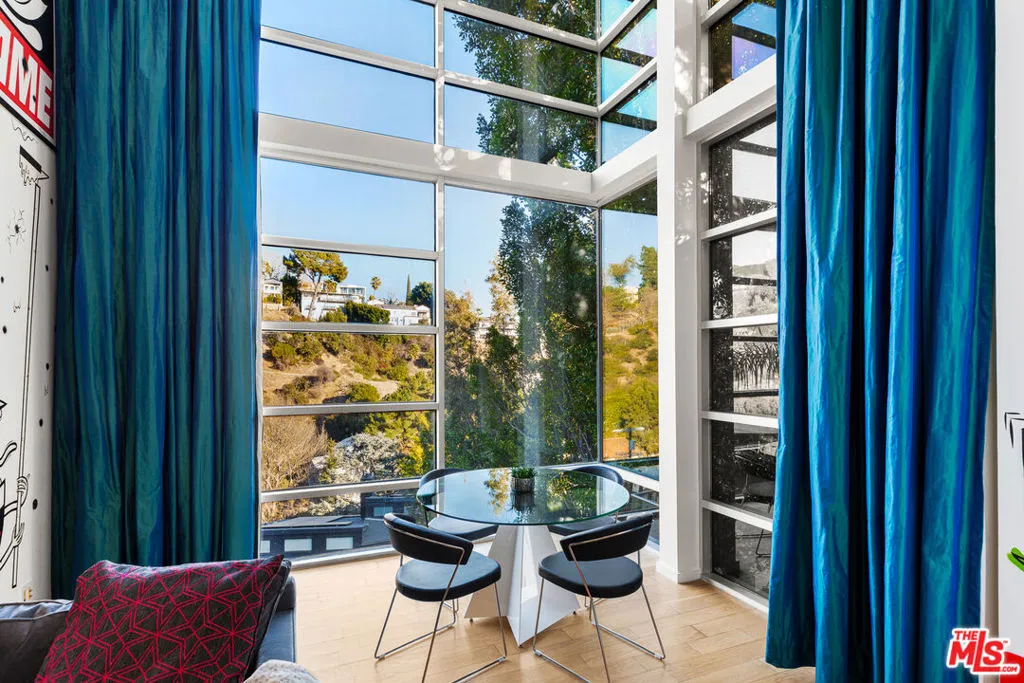 2738 Rinconia Drive, Los Angeles, California 90068 home-pic-21