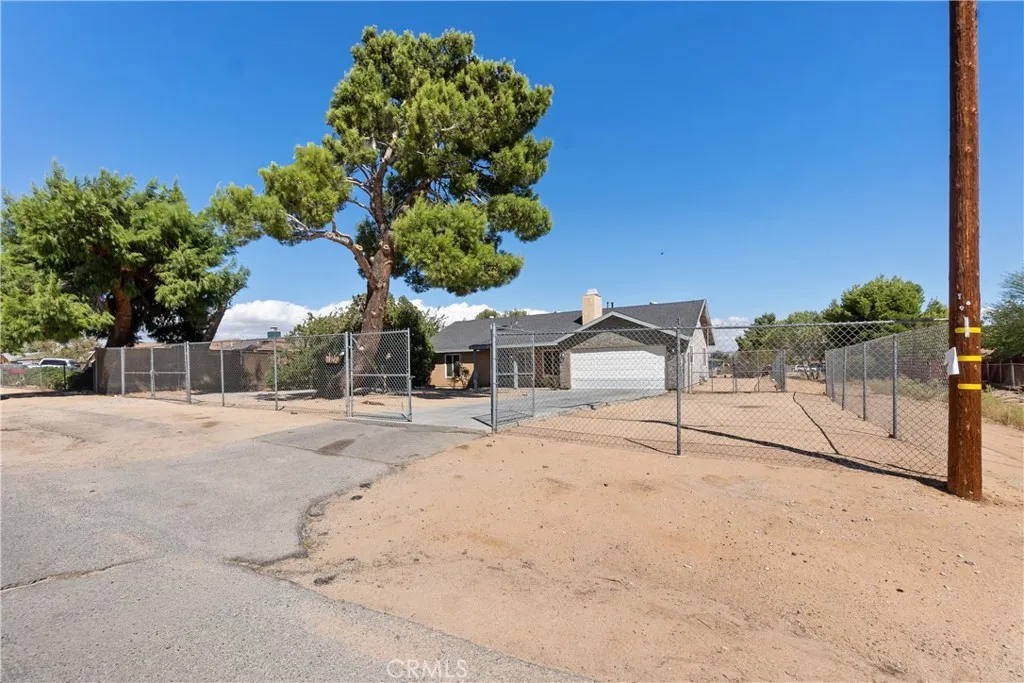 18742 Vine Street, Hesperia, California 92345 home-pic-33