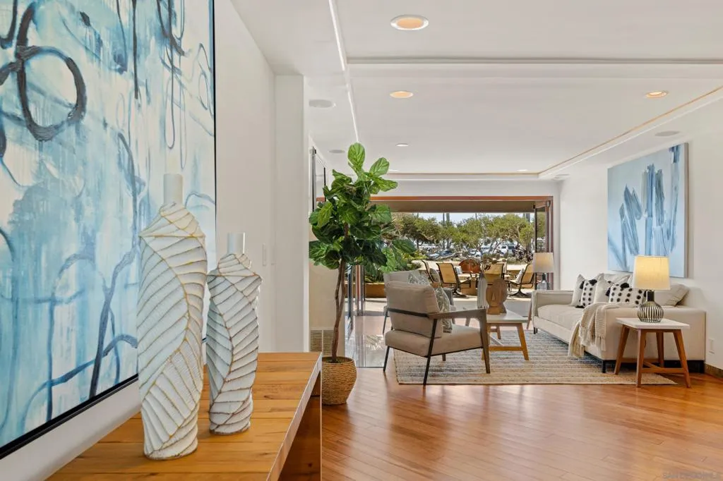 2617 Ocean Front Walk, San Diego, California 92109 home-pic-20