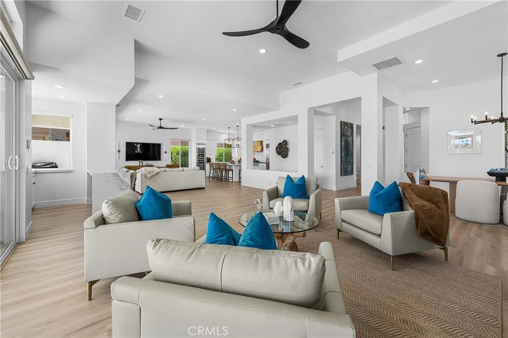 741 Mission Creek Drive, Palm Desert, California 92211 home-pic-6