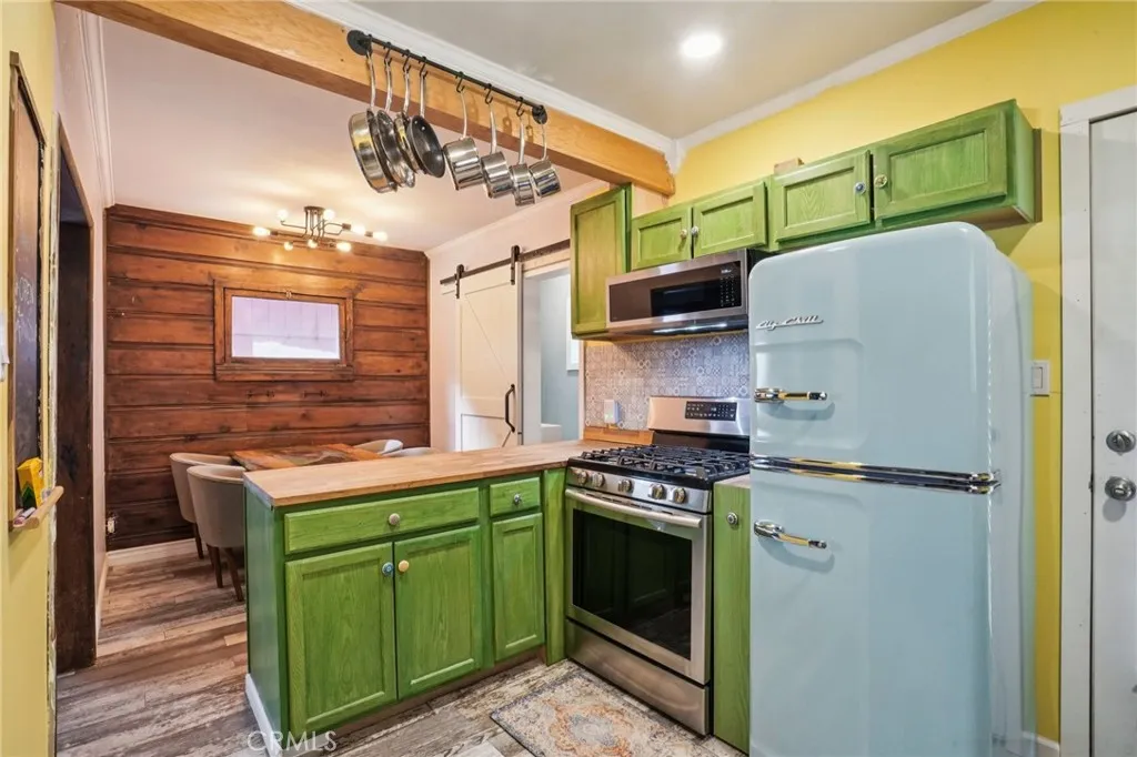 2474 2474 Fir, Arrowbear, California 92382 home-pic-8