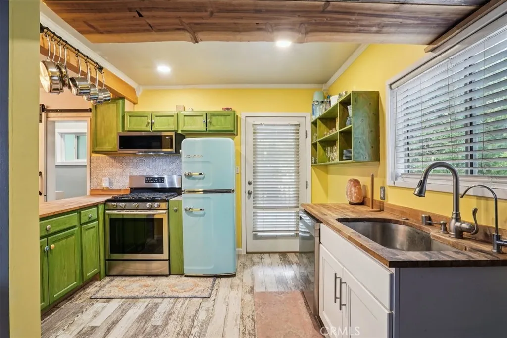 2474 2474 Fir, Arrowbear, California 92382 home-pic-7