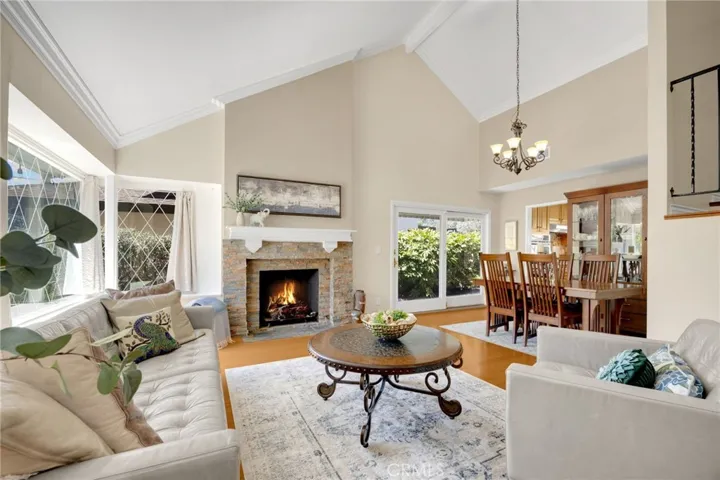 2109 2109 Smokewood, Fullerton, California 92831