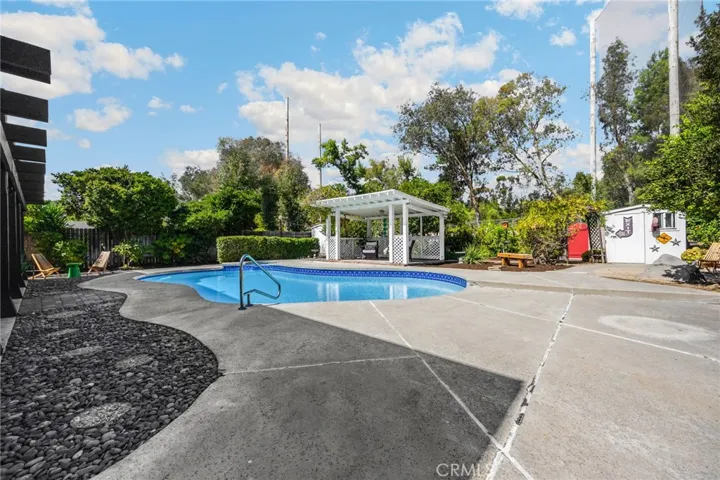 2109 2109 Smokewood, Fullerton, California 92831