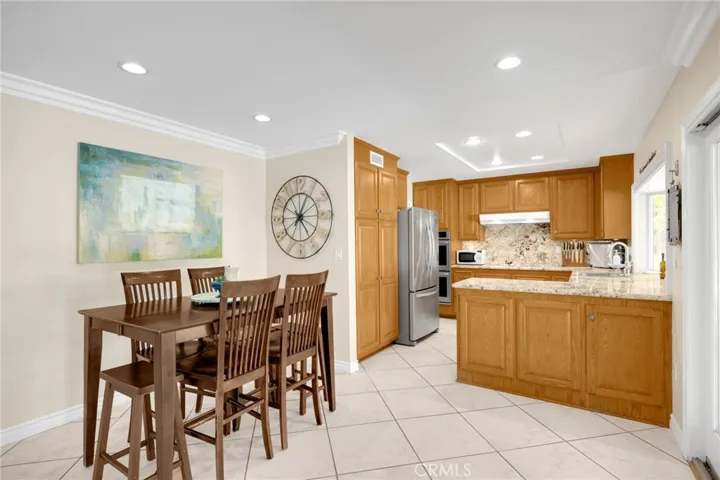 2109 2109 Smokewood, Fullerton, California 92831
