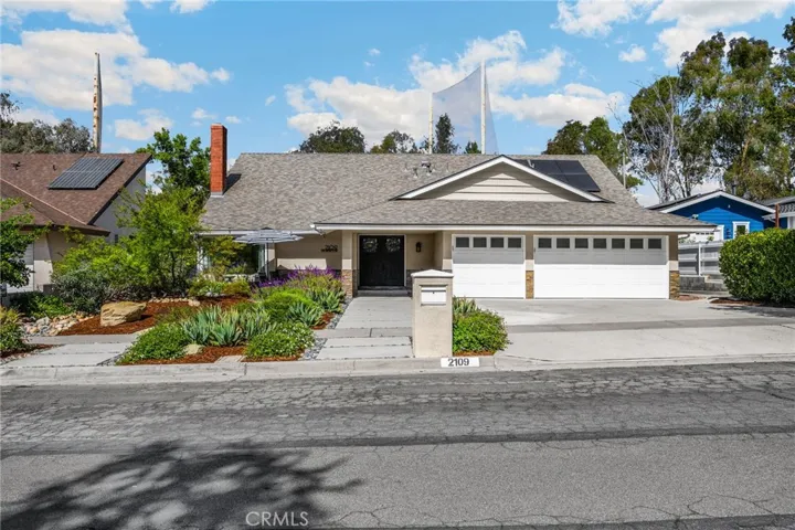 2109 2109 Smokewood, Fullerton, California 92831