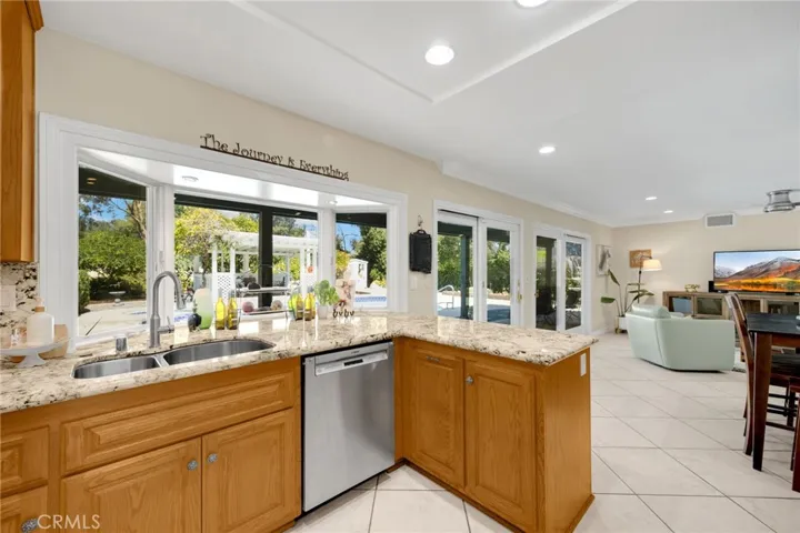 2109 2109 Smokewood, Fullerton, California 92831