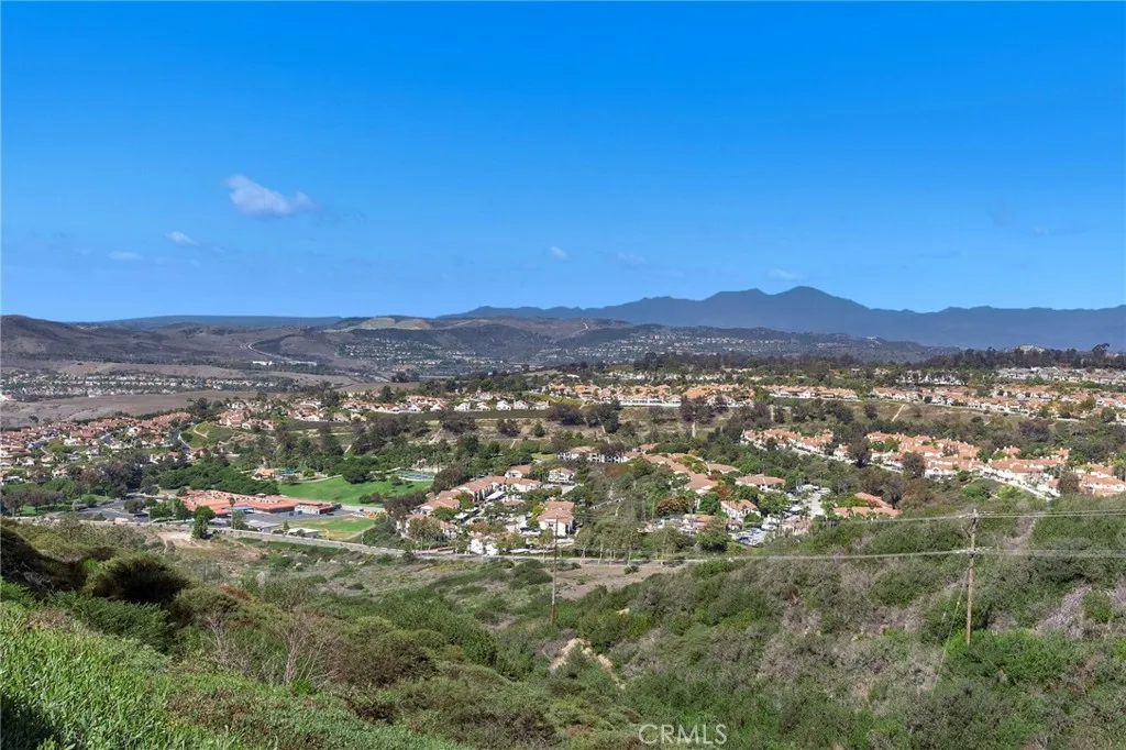 715 Calle Monserrat, San Clemente, California 92672 home-pic-2