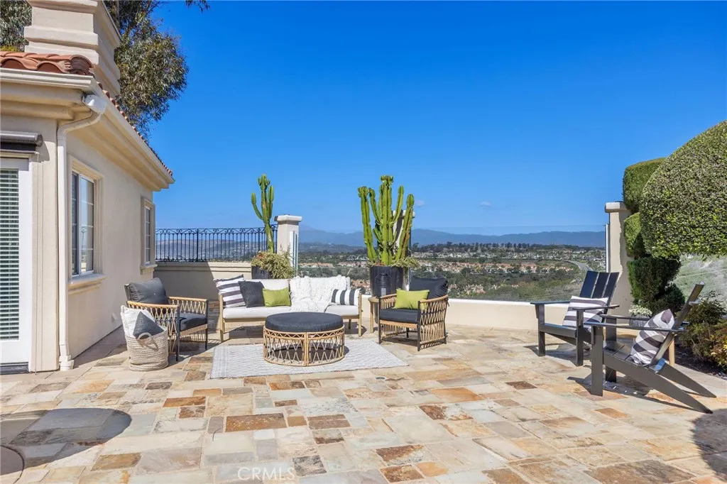 715 Calle Monserrat, San Clemente, California 92672 home-pic-1
