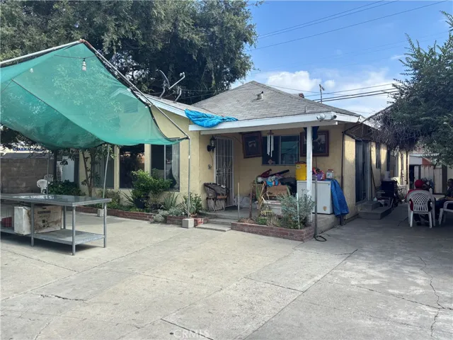7218 Jaboneria, Bell Gardens, California 90201