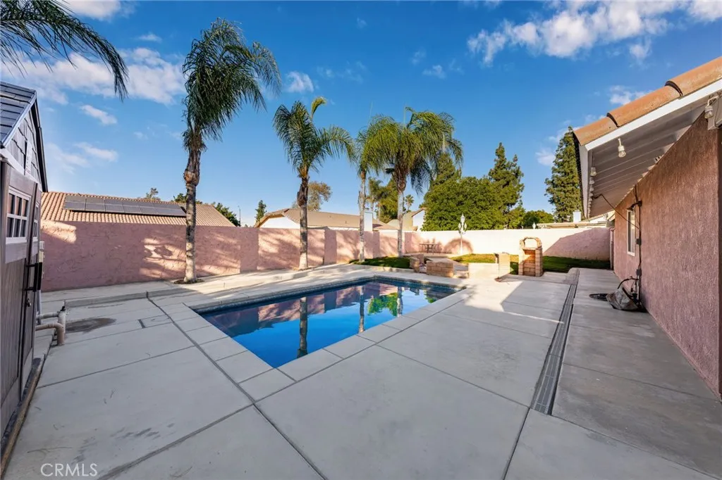 19420 Lambeth, Riverside, California 92508 home-pic-19
