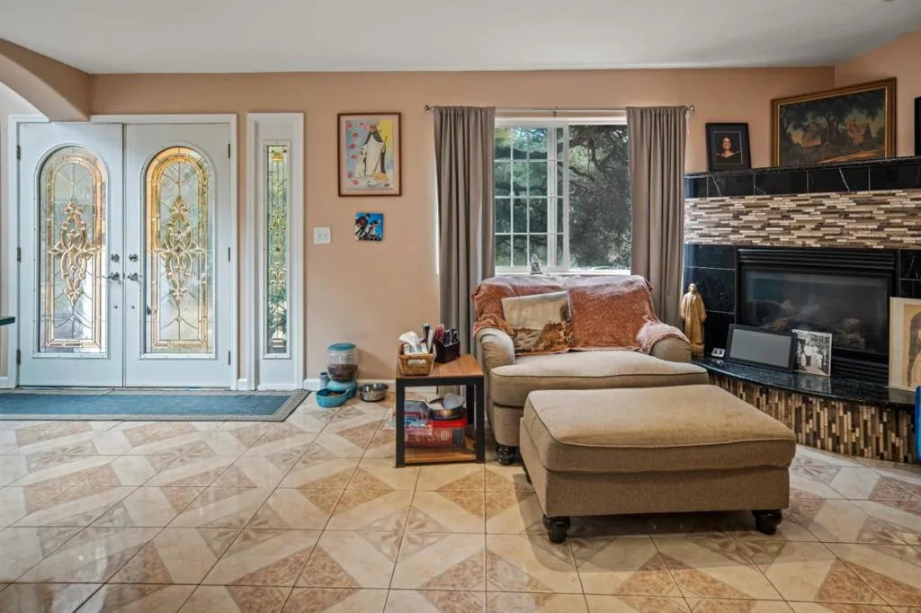 837 Lewis Road, Royal Oaks, California 95076 home-pic-5