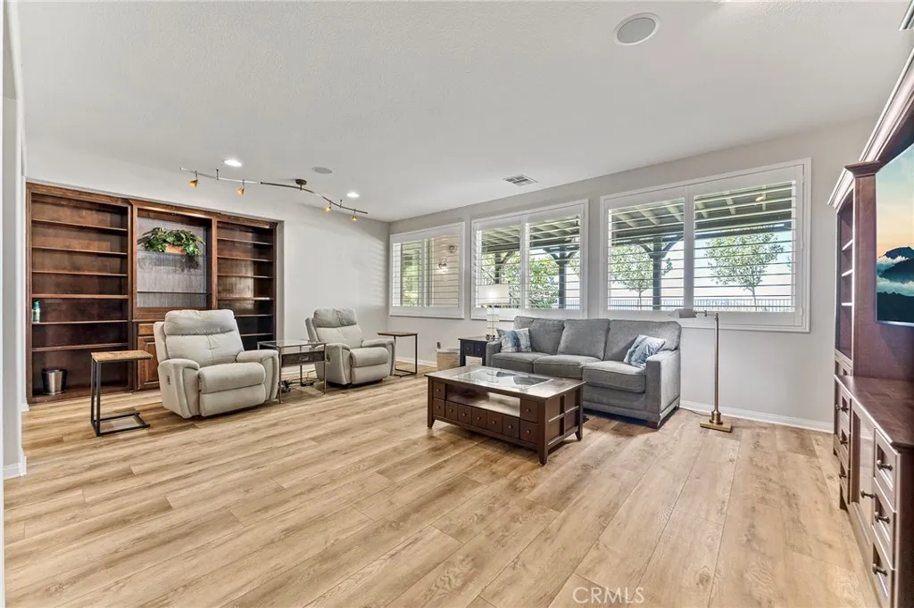 11634 11634 Wiggins Court, Yucaipa, California 92399 home-pic-9