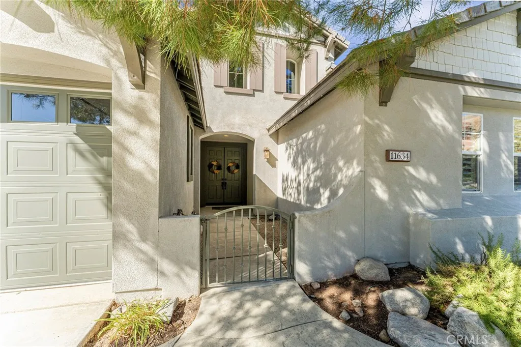 11634 11634 Wiggins Court, Yucaipa, California 92399 home-pic-1