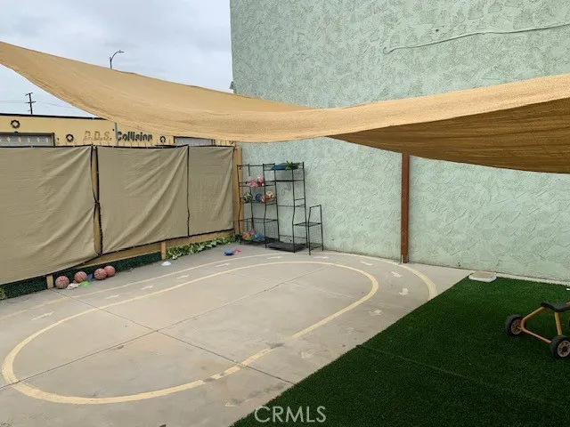 7422 S Western, Los Angeles, California 90047
