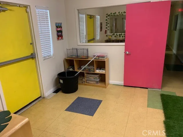 7422 S Western, Los Angeles, California 90047