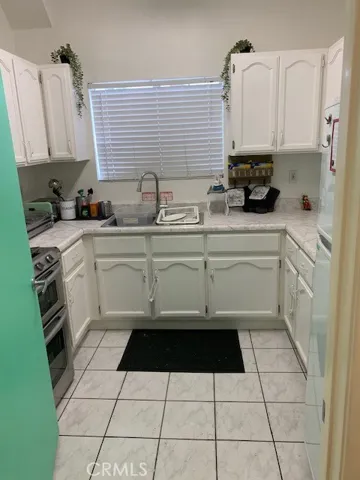 7422 S Western, Los Angeles, California 90047