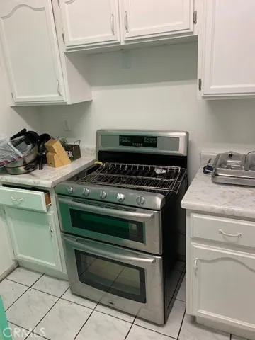7422 S Western, Los Angeles, California 90047