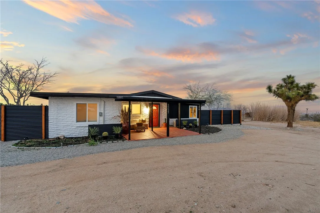 56622 Handley Road, Yucca Valley, California 92284 home-pic-21