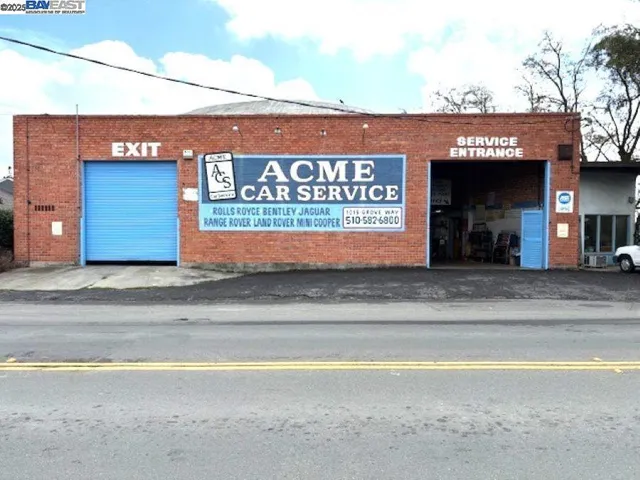 1015 Grove Way, Hayward, California 94541