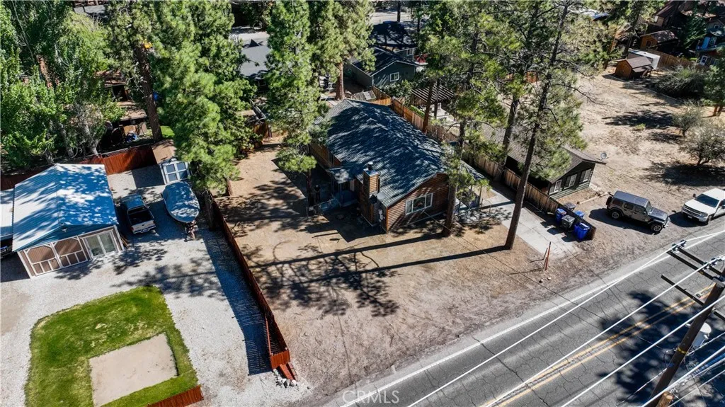 315 E Big Bear, Big Bear City, California 92314 home-pic-33