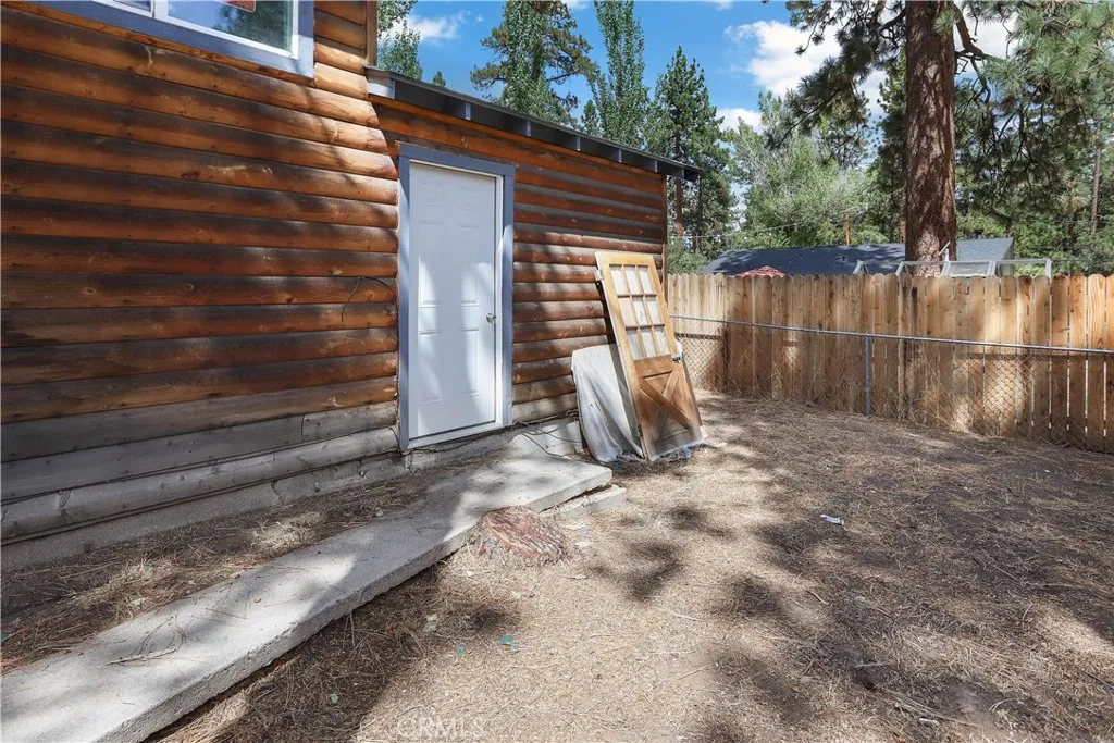 315 E Big Bear, Big Bear City, California 92314 home-pic-4