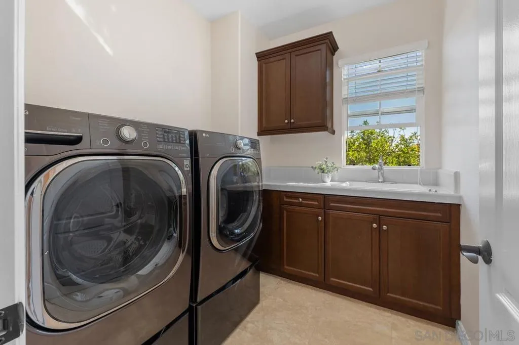 15501 Bristol Ridge Ter, San Diego, California 92127 home-pic-25