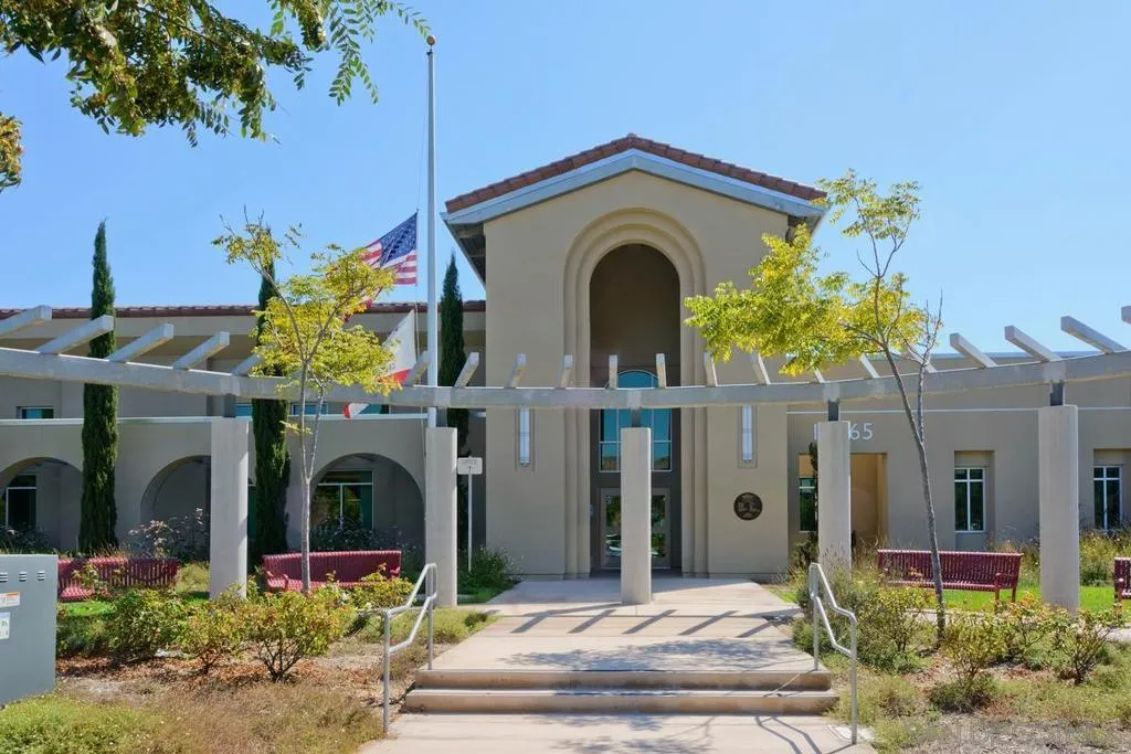 15501 Bristol Ridge Ter, San Diego, California 92127 home-pic-49