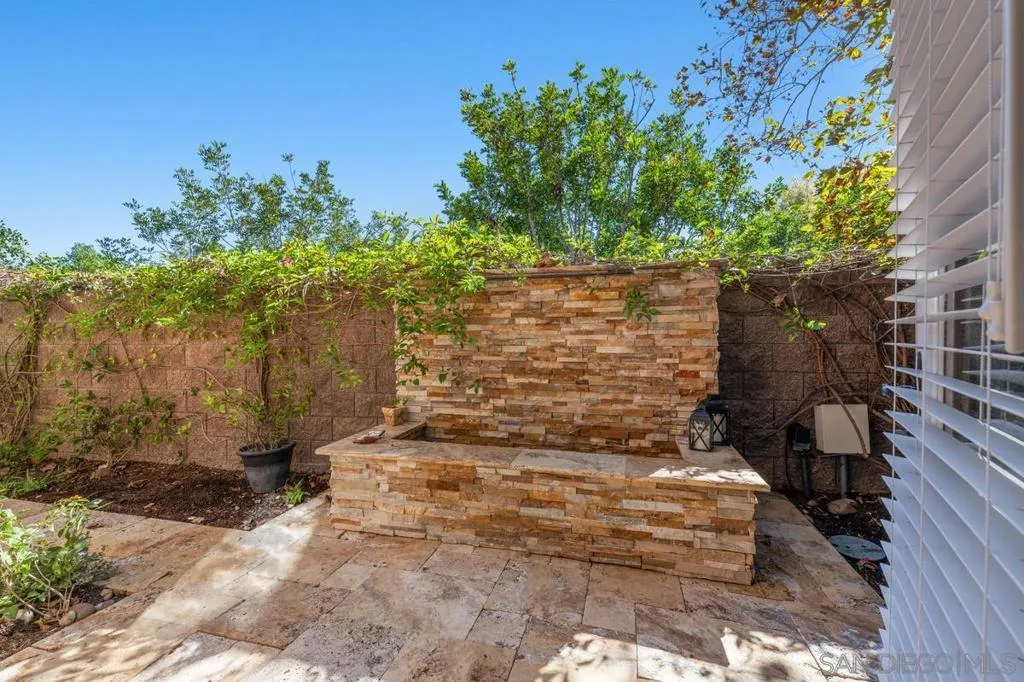15501 Bristol Ridge Ter, San Diego, California 92127 home-pic-6