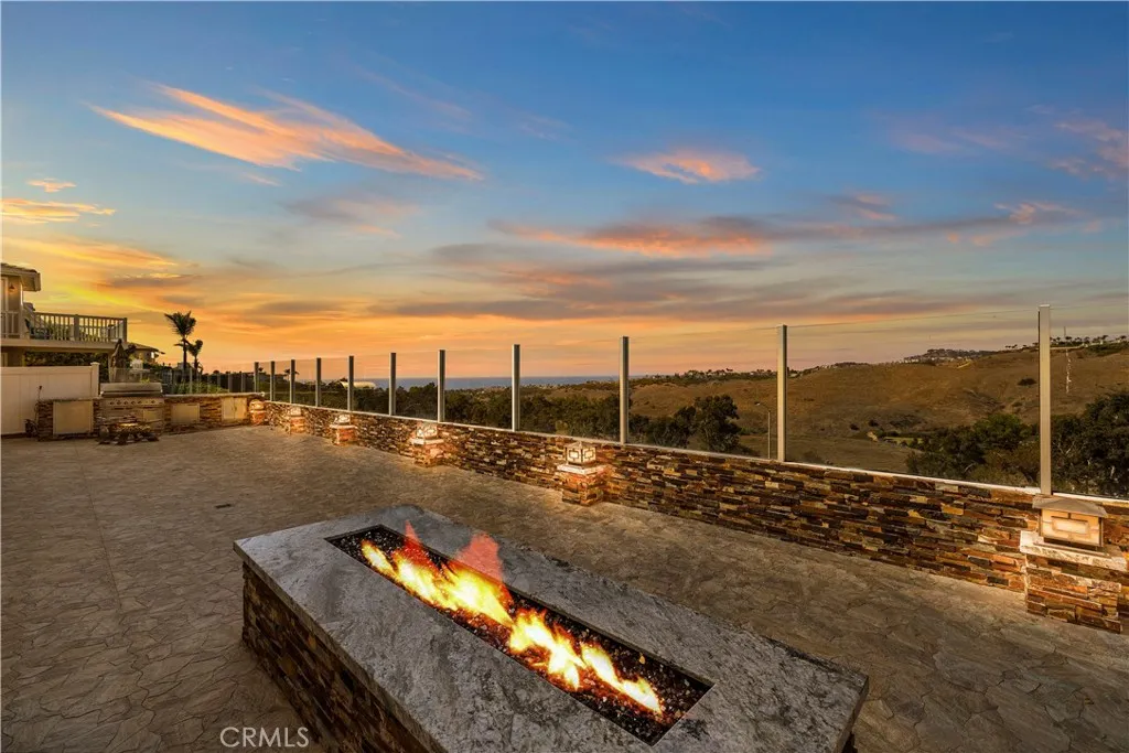 2438 Calle Aquamarina, San Clemente, California 92673 home-pic-0