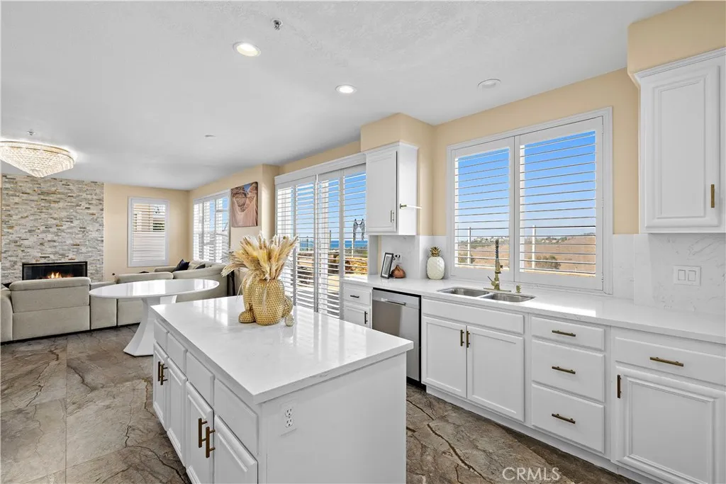 2438 Calle Aquamarina, San Clemente, California 92673 home-pic-1