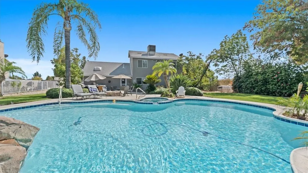 18680 Dallas Avenue, Riverside, California 92508 home-pic-18