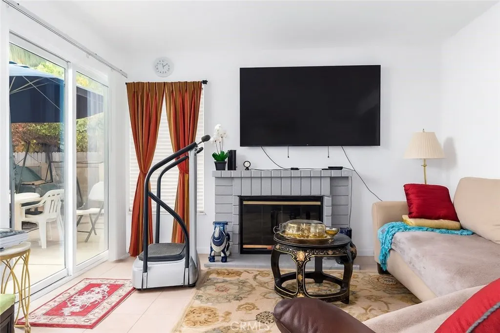 1720 Sugar Pine Dr., Corona, California 92882 home-pic-3