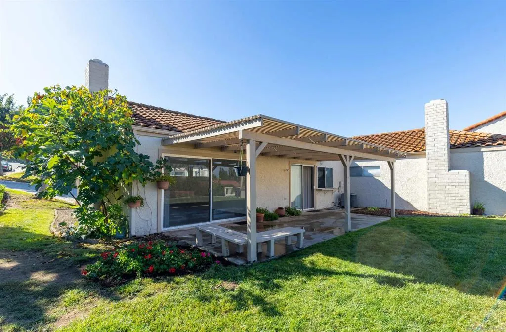 17476 Plaza Cerado 91, San Diego, California 92128 home-pic-20
