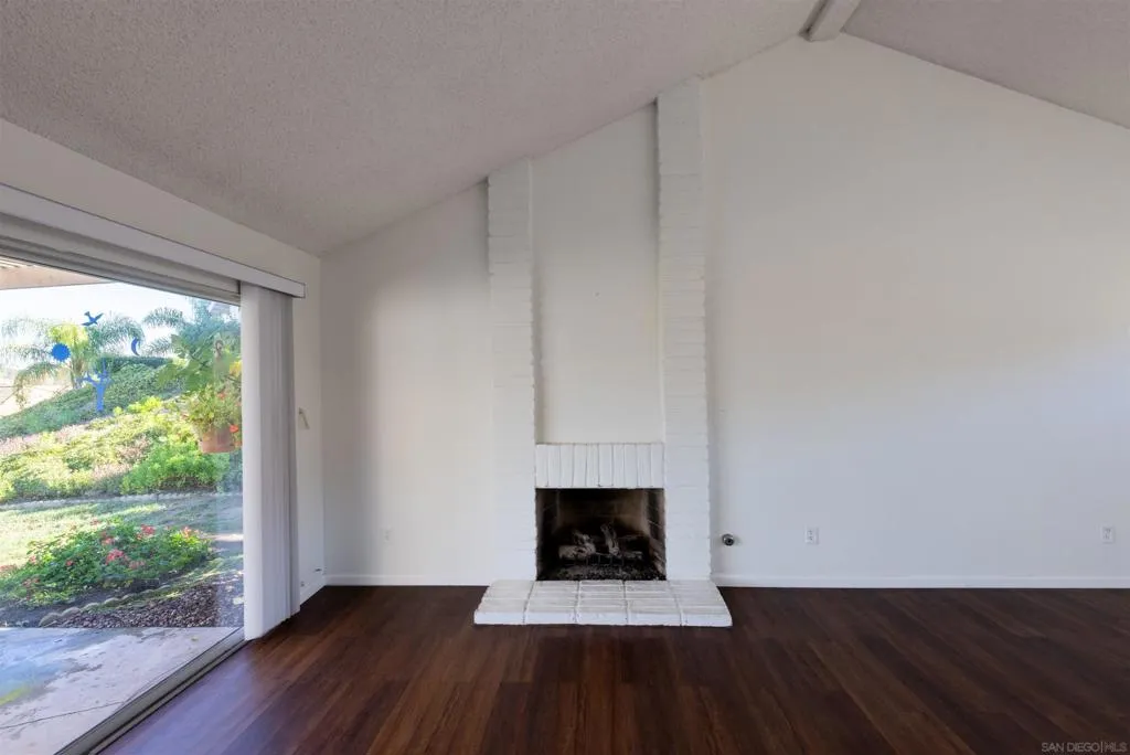 17476 Plaza Cerado 91, San Diego, California 92128 home-pic-6