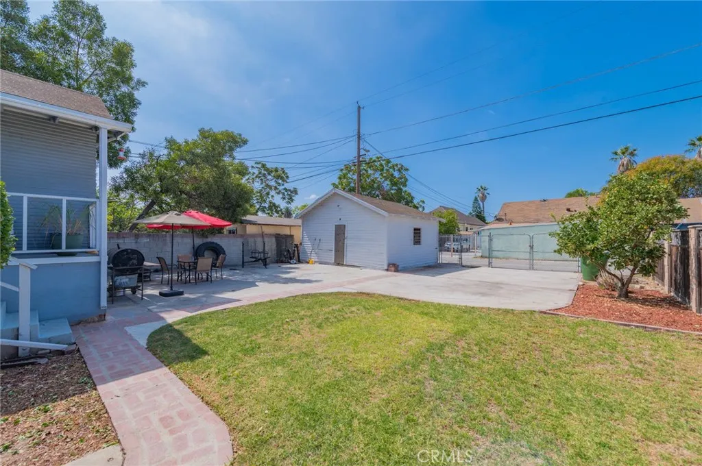 2801 Brighton Avenue, Los Angeles, California 90018 home-pic-2