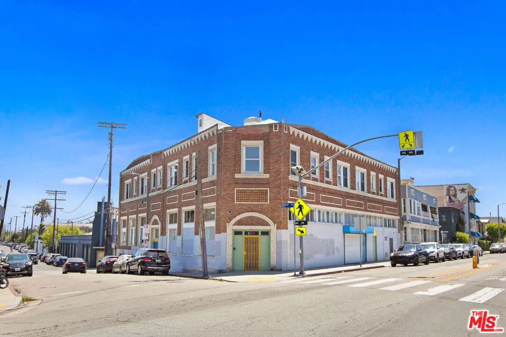 1802 Pacific Avenue, Venice, California 90291 home-pic-0