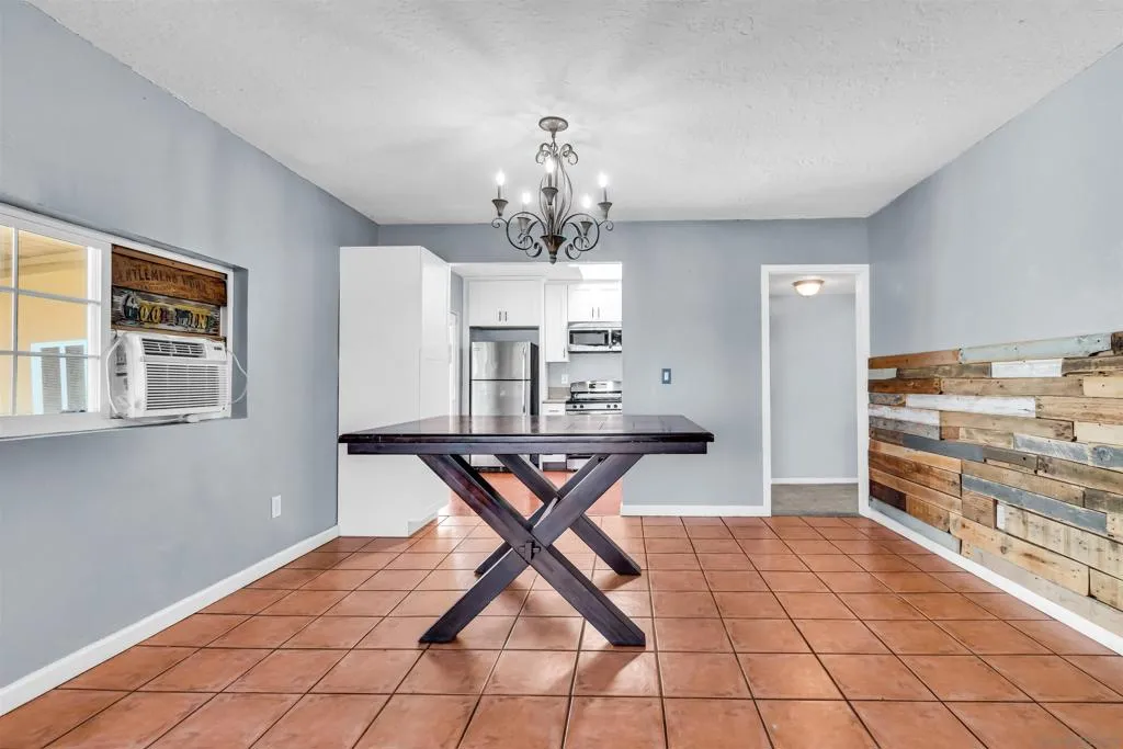 , San Diego, California 92113 home-pic-8