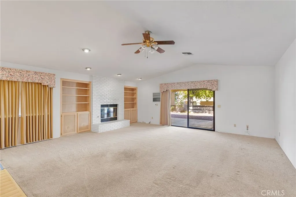 15200 15200 Wildflower, Helendale, California 92342 home-pic-8