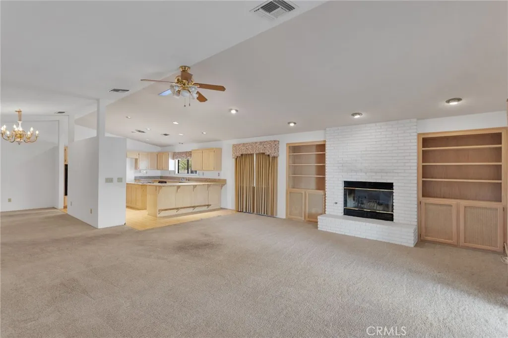 15200 15200 Wildflower, Helendale, California 92342 home-pic-10
