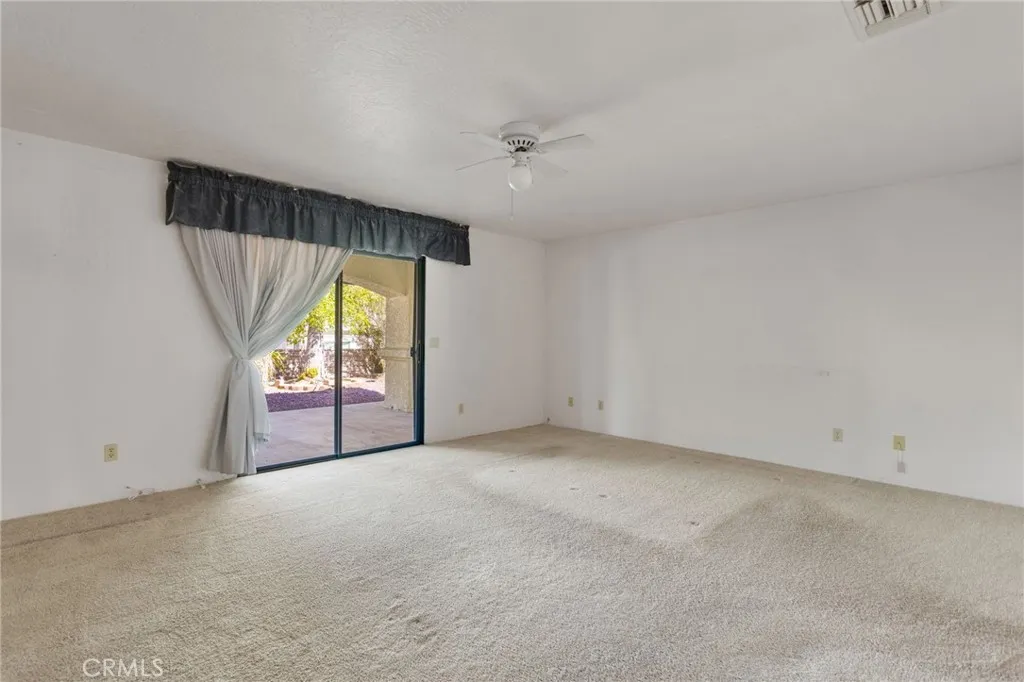 15200 15200 Wildflower, Helendale, California 92342 home-pic-21