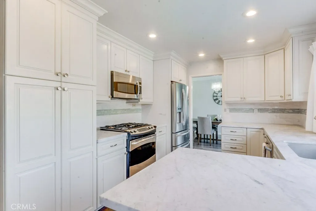 3560 Iris Cir, Seal Beach, California 90740 home-pic-10